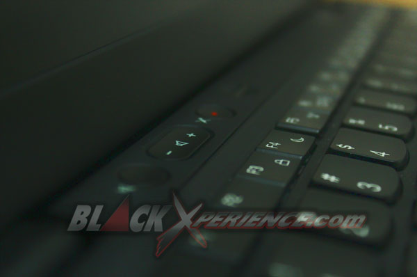 X1 Carbon Si Elegan Yang Fleksibel