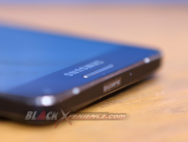 Samsung Galaxy A5 - Tampak Atas