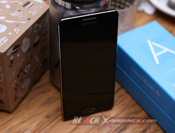 Samsung Galaxy A5 - Tampak Depan