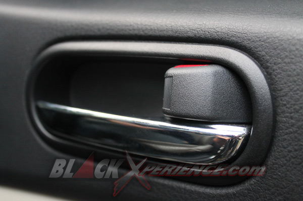 Mazda8 Ideal Untuk Liburan