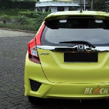 Lampu, Bumper, dan Spoiler Belakang Baru