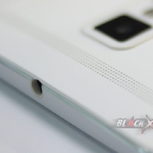 Vivo Xplay 3S - Speaker Belakang