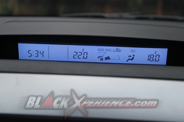 Mazda8 Ideal Untuk Liburan