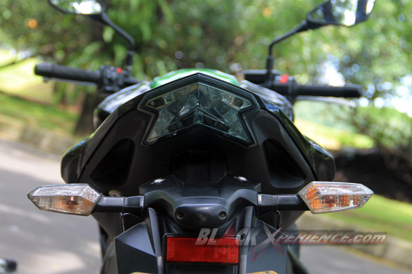 Indikator lampu sein tetap dipertahankan