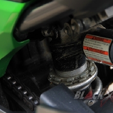 Suspensi Belakang Dengan Gas dan Dapat disesuaikan