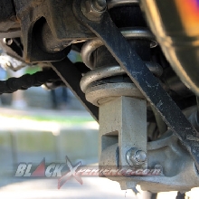 Piggyback-reservoir-equipped rear shock