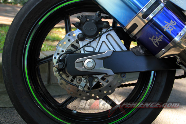 Rem belakang semi floating 310 mm