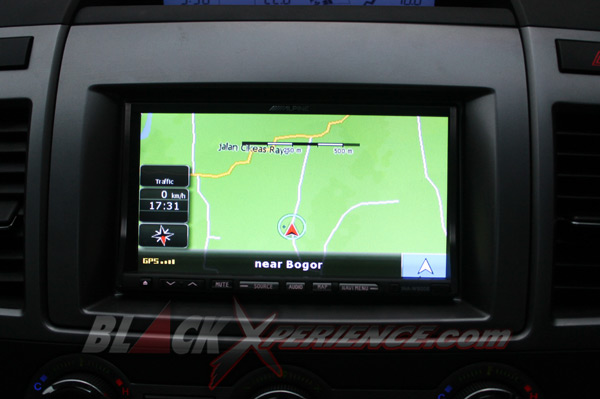 Mazda8 Ideal Untuk Liburan