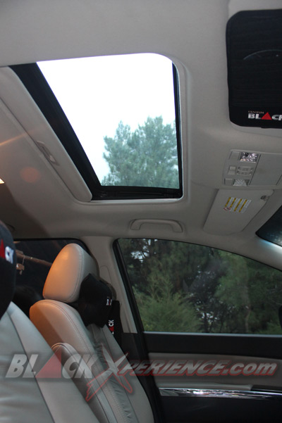 Mazda8 Ideal Untuk Liburan