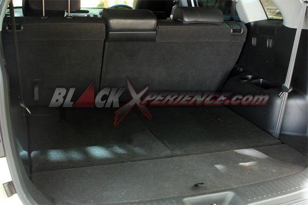 Bagasi dengan Jok Belakang Dilipat