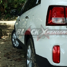 Dibelakang Hanya Ada Emblem Sorento