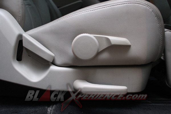 Mazda8 Ideal Untuk Liburan