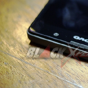 Detail Bagian Atas Depan