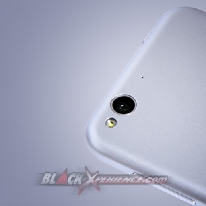 Kamera Utama 13MP Buatan Sony