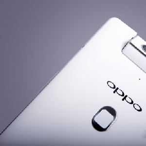 Oppo N3 - Tampak Belakang dan Tombol Fingerprint Scanner