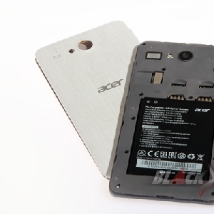 Acer Liquid Z520, tak Gentar Bersaing di Mid-end