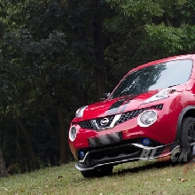 Banyak Nuansa Hitam Pada Eksterior