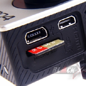 GoPro Hero 4 Silver - Slot Micro SD, Port Micro USB, dan Port HDMI 