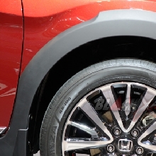 Tambahan Aksen di Fender