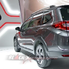 Bagian Belakang Lebih Berkarakter Dibanding Mobilio