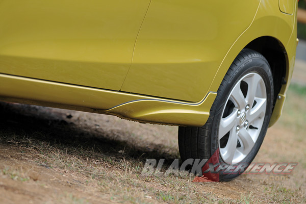 Sideskirt Mini di Belakang