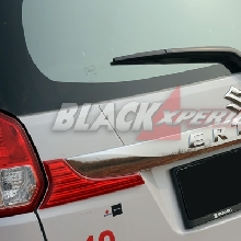 Ada Garnish di Pintu Bagasi Belakang