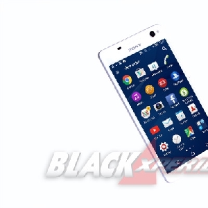 Sony Xperia C4 - Tampak Depan 2