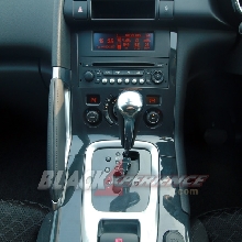 Konsol Tengah Terintegrasi dengan Dashbaord