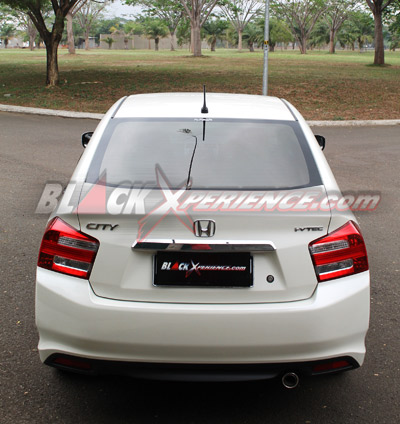 Merasakan Sensasi Berkendara Dengan Sedan Legendaris Honda