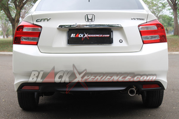 Merasakan Sensasi Berkendara Dengan Sedan Legendaris Honda