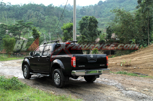 Berpetualang Bersama Nissan Navara Sports Version