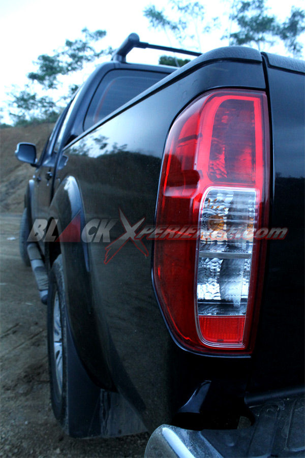 Berpetualang Bersama Nissan Navara Sports Version