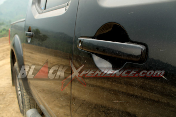 Berpetualang Bersama Nissan Navara Sports Version