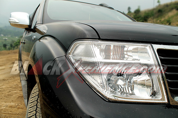 Berpetualang Bersama Nissan Navara Sports Version