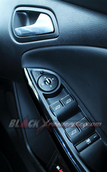 Menguji All-New Ford Focus Dengan Teknologi Pintarnya