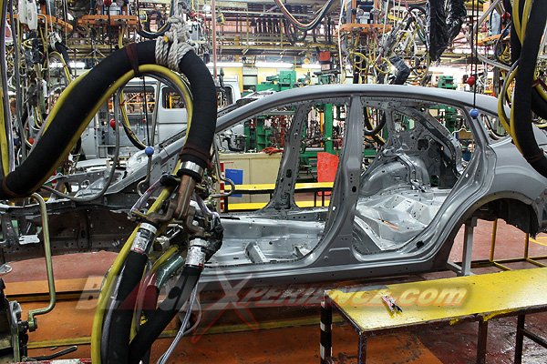 Melihat Proses Perakitan Subaru XV Langsung Dari Malaysia