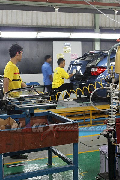 Melihat Proses Perakitan Subaru XV Langsung Dari Malaysia