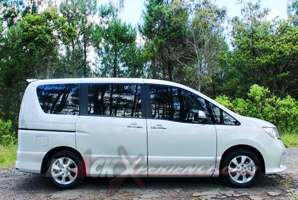 Menikmati Kenyamanan Berkendara Dengan All New Nissan Serena