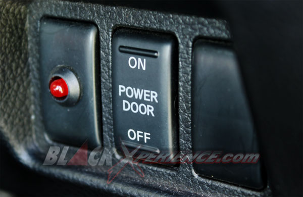 Menikmati Kenyamanan Berkendara Dengan All New Nissan Serena