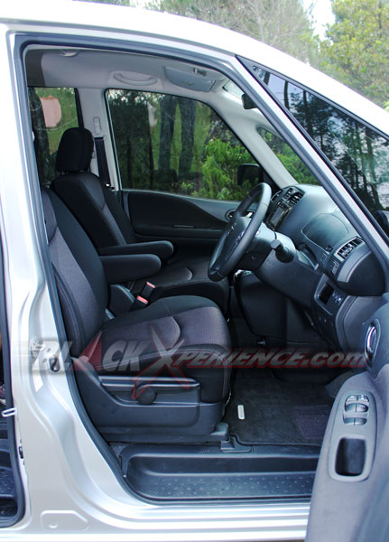 Menikmati Kenyamanan Berkendara Dengan All New Nissan Serena