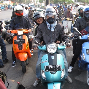 Ini Cara Unik Jakarta Vespa Lover Jalin Silaturahmi Antar Anggotanya