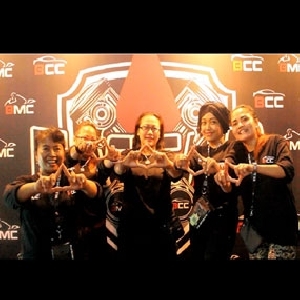 Black Ladies Tak Takut Kumpul Komunitas Pria