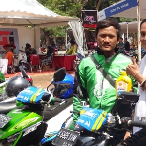 Pelumas Shell Advance 4T AX5 Scooter Diuji 50 Komunitas Motor