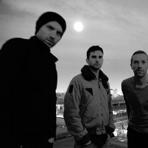 Coldplay Rilis Video Klip 'All Your Friends,' Untuk Pejuang  Perang Dunia