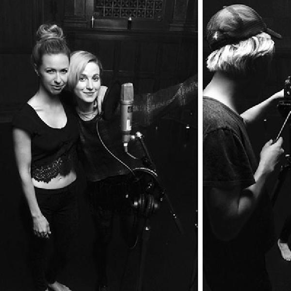 Kolaborasi Dengan Joy Williams, Paramore rilis Ulang 