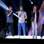 One Direction Kembali Ke Studio