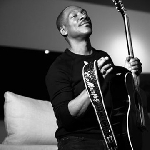 Eddie Murphy Kembali Bernyanyi Reggae