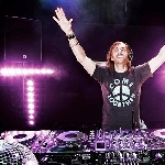 Tahun Ini David Guetta Akan Lebih Eksperimental