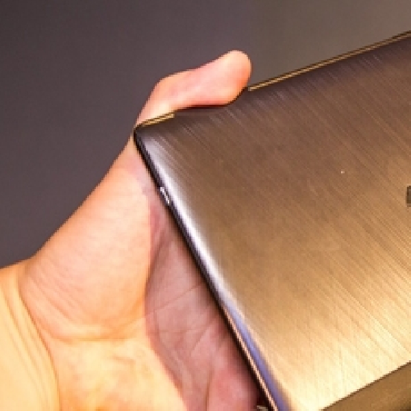 Unboxing ZenPad S 8.0, Tablet 2K Harga Bersaing dari Asus