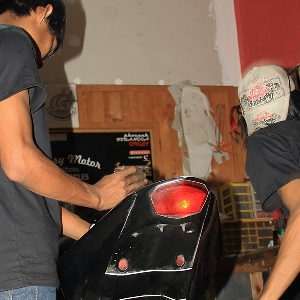 Selesai Bongkar Kawasaki Ninja250 Galeri Motor Bikin 